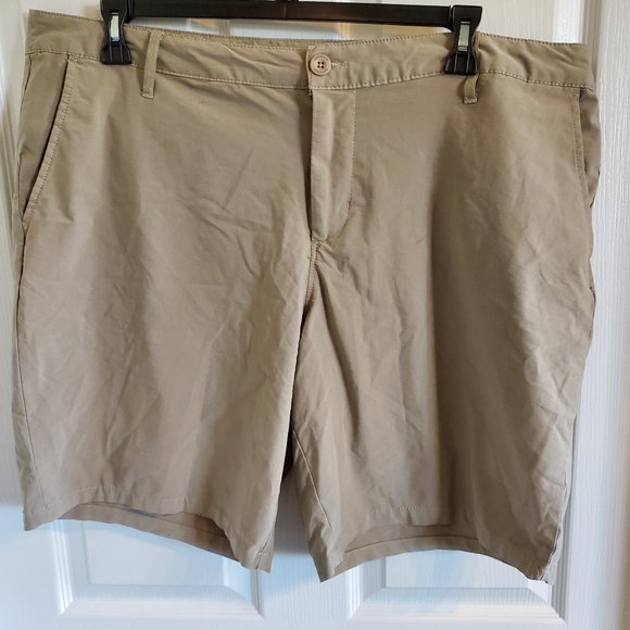 mens shorts 42 waist